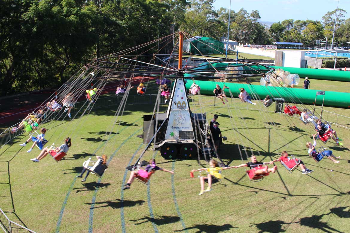 Super Swinger Ride